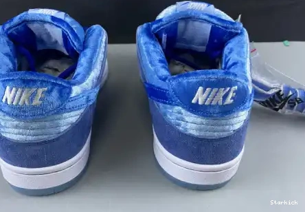 400 CT2552 Nike Dunk QS Low SB 0427